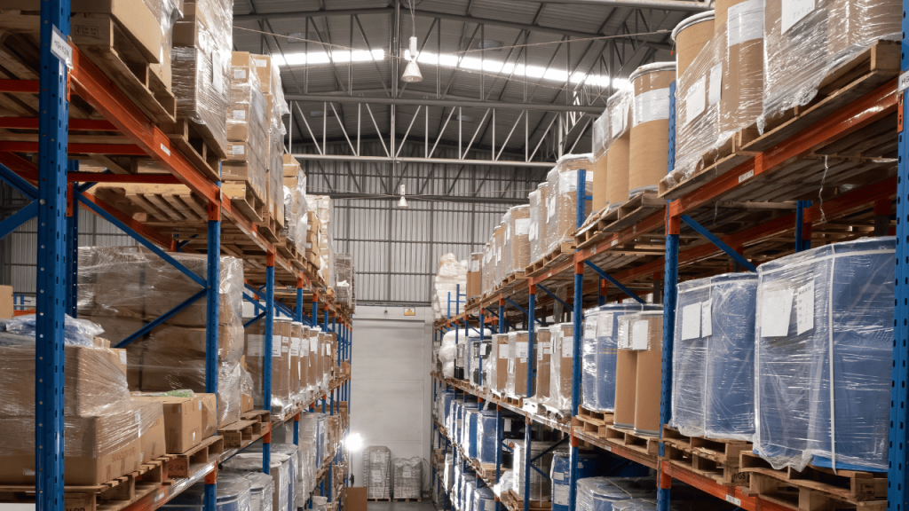 Equipe de distribuidora utilizando o melhor CRM para distribuidoras SAP Business One integrado ao ERP